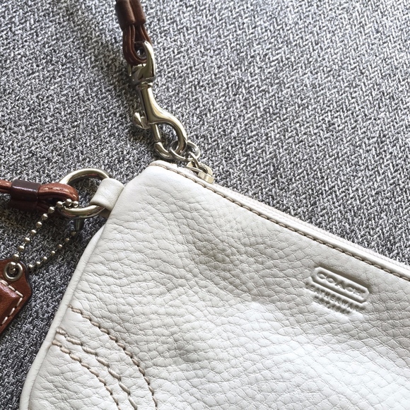 COACH White/ Off White/ Ivory Leather Wristlet - Picture 3 of 4